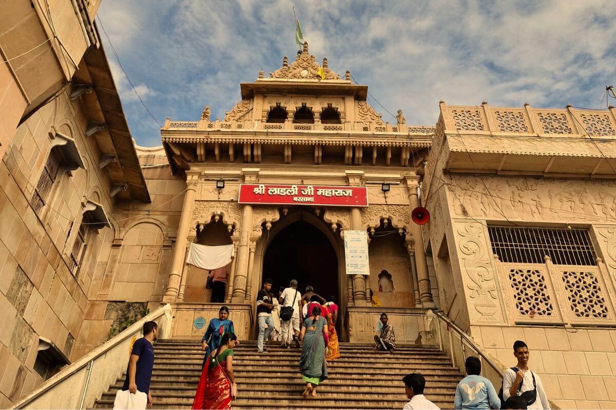 Shri Radha Rani Temple (Shriji Mandir)