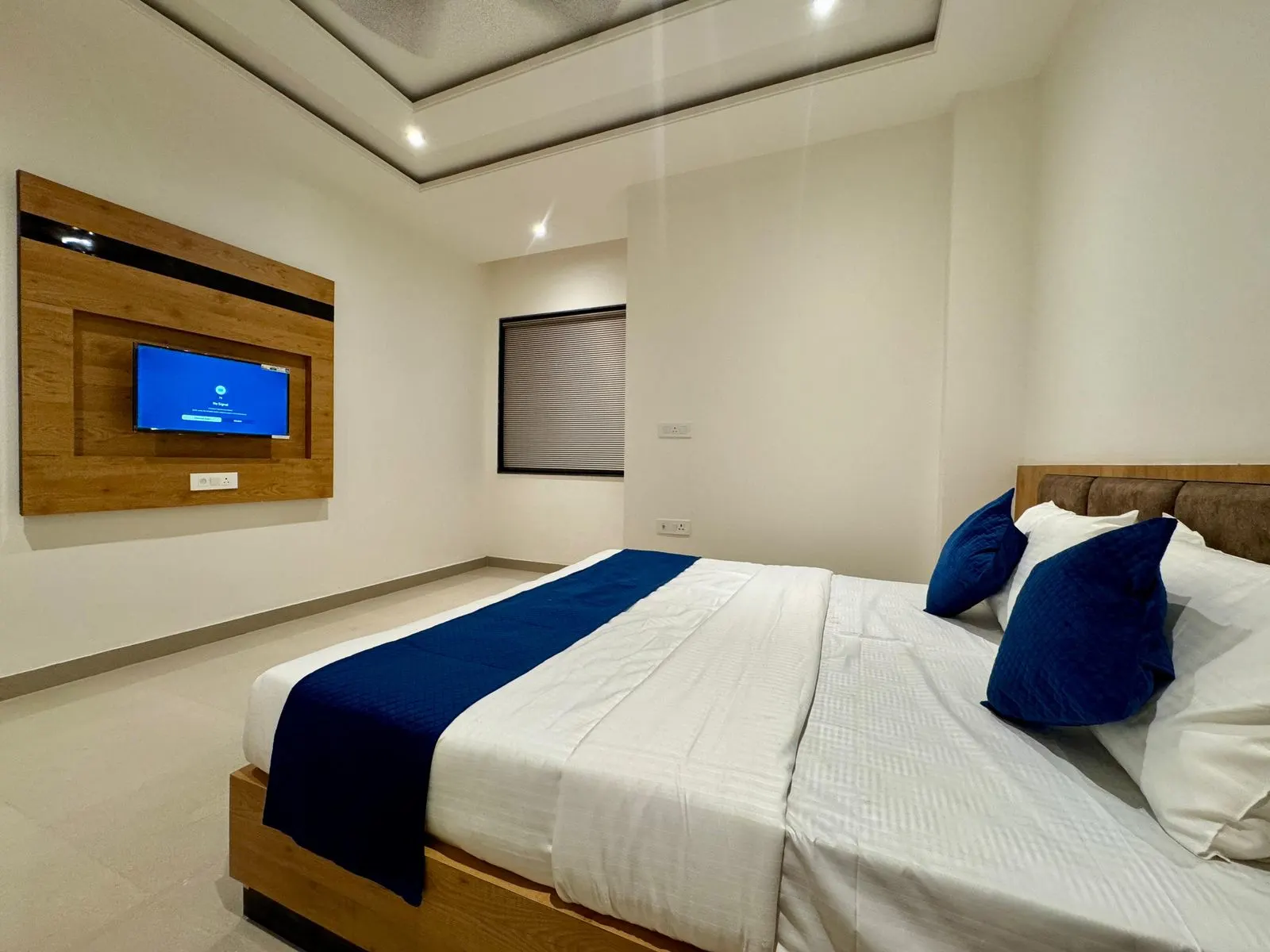 Room 1